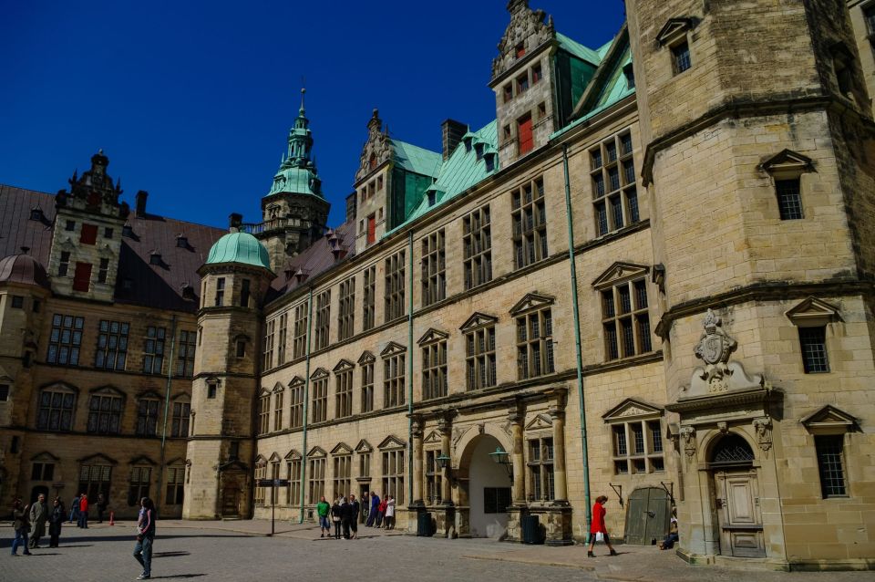 Half-Day Private Tour to Kronborg and Frederiksborg Castle - Itinerary Highlights