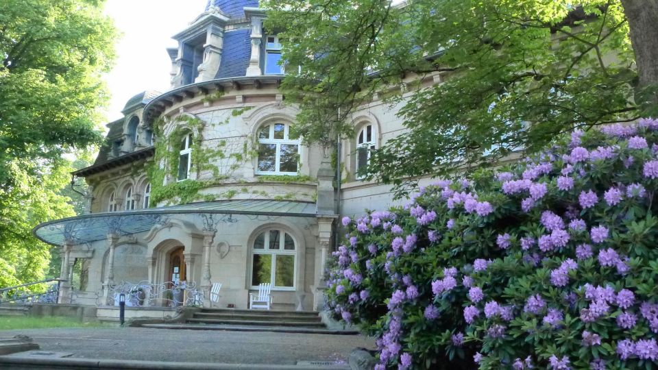 Hamburg: Ohlsdorf Cemetery Self-guided Angel Walk - Tour Features