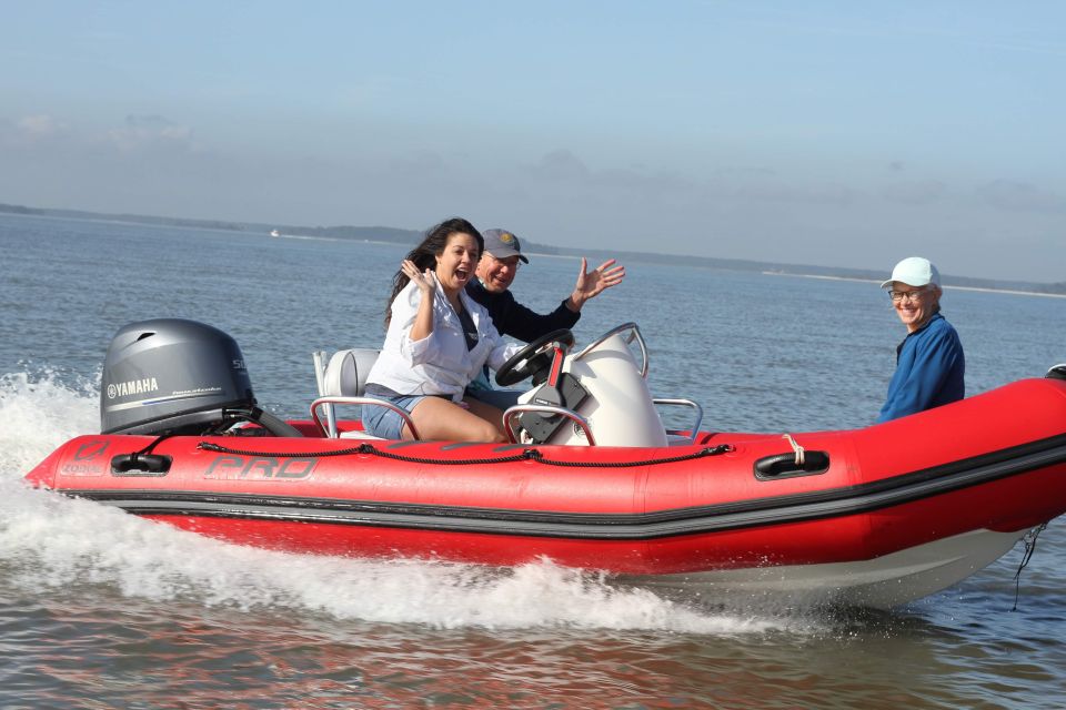 Hilton Head Island: Mini Boat Dolphin Tour - Mini Boat Experience