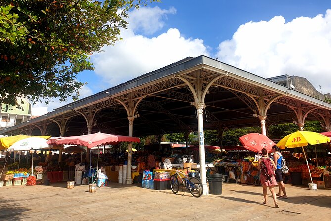 Historic Walking Tour of Pointe-À-Pitre With Guide in English - Tour Experience