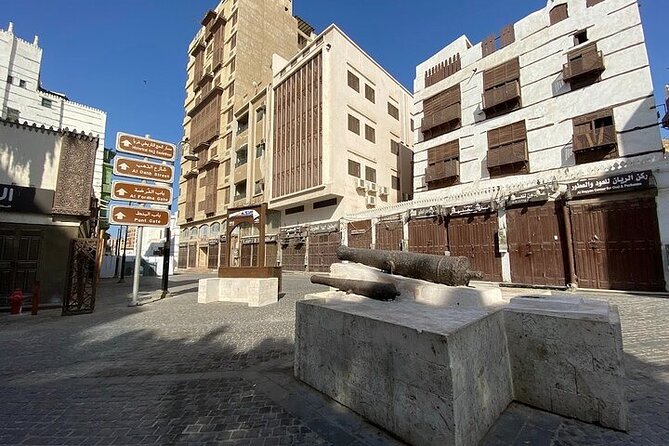 Historical & Heritage Tour in Jeddah Al Balad - Inclusions and Accessibility