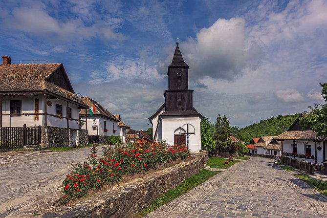 Hollókő UNESCO World Heritage Site + Eger Castle Private Guided Tour - Tour Features