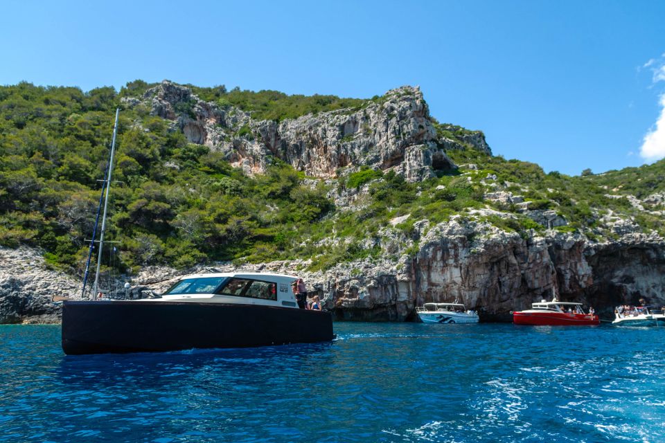 Hvar: Speedboat Snorkeling Day Trip With Beaches & Blue Cave - Itinerary Highlights