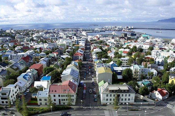 Iceland: Airport Transfers Between Keflavík and Reykjavík Center - Convenient Pickup and Dropoff Locations