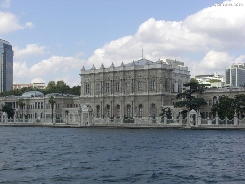 Istanbul: Dolmabahçe Palace and Üsküdar Guided Tour - Pricing and Booking