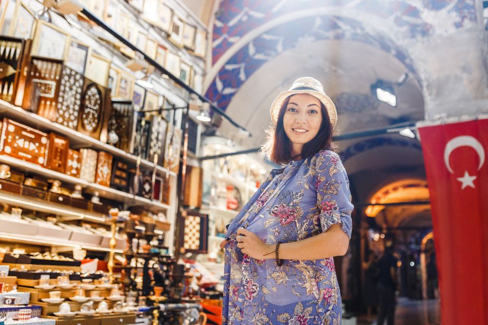 Istanbul: Professional Photoshoot at Grand Bazaar - Booking and Cancellation Policies