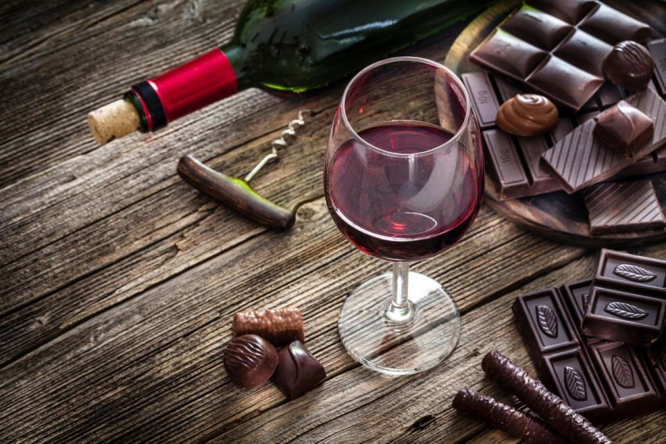 Kansas City's Sweet Escape: Chocolate & Wine Tour - Savoring Artisan Chocolates and Local Wines