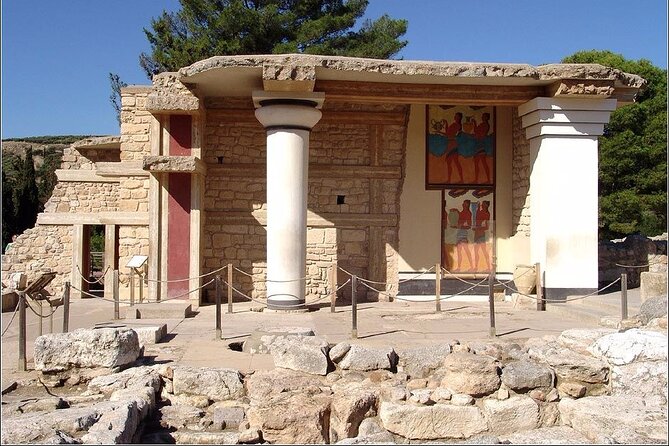 Knossos-Arch.Museum-Heraklion City - Full Day Private Tour From Chania - Tour Highlights