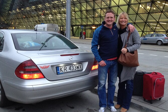 Krakow Airport Private VIP Round-trip Transfer by Mercedes Limousine - Pickup and Drop-off Details