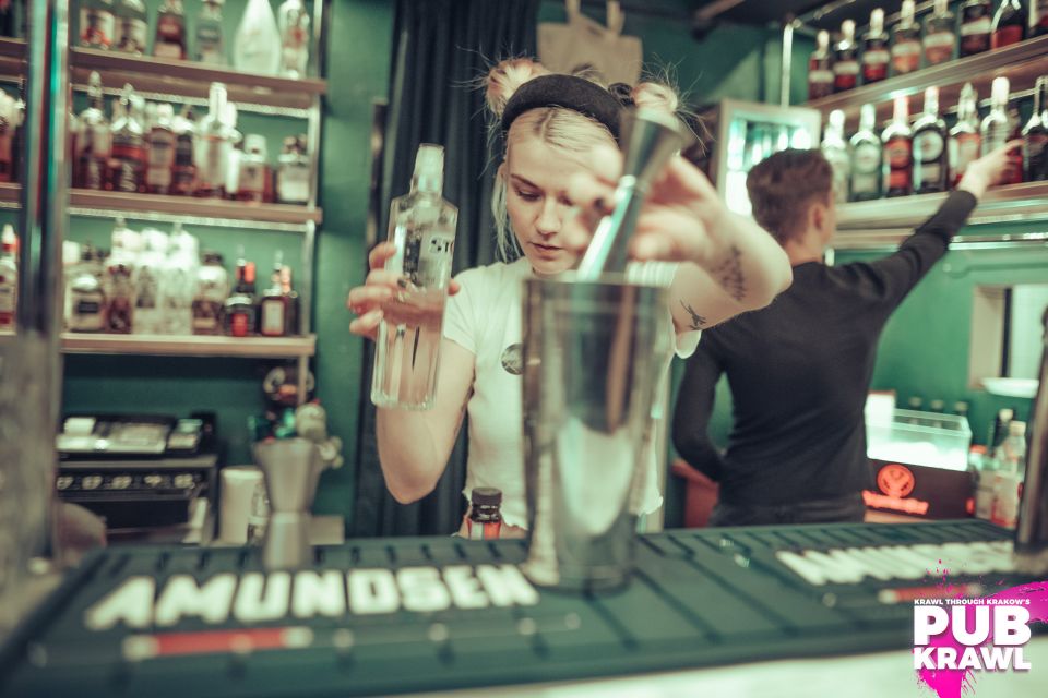 Krakow: Kazimierz Pub Crawl With 1-Hour of Unlimited Drinks - Inclusions