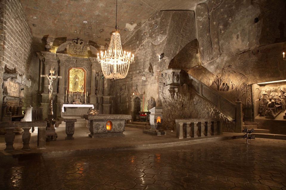 Krakow: River Cruise and Wieliczka Salt Mine Group Tour - Itinerary and Experience