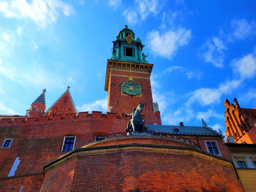 Krakow: Wawel Castle Crown Treasury Tour With Guide - Key Highlights