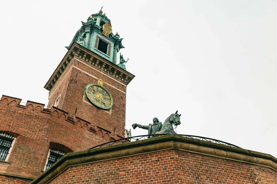 Krakow: Wawel Royal Hill With Optional Castle and Cathedral - Meeting Point and Itinerary