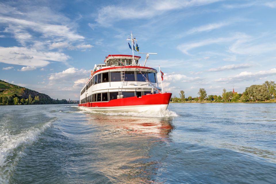 Krems: Wachau Valley River Cruise With 3-Course Meal - Meal and Drinks