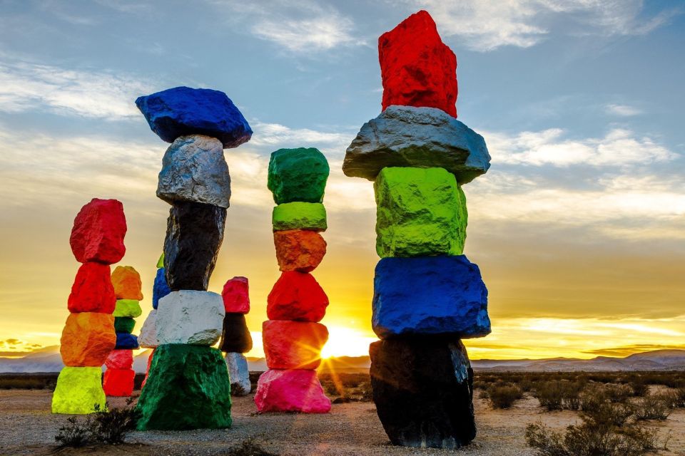 Las Vegas: Mojave, Red Rock Sign and 7 Magic Mountains Tour - Tour Highlights and Experience