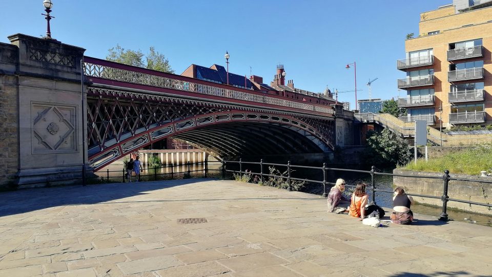 Leeds: Wagonways & Rails Treasure Hunt With Pub Stops - Exploring Leeds Industrial History