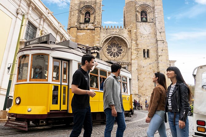 Lisbon 360º Guided Tour: Boat Trip, Bike, Walk & Yellow Tramway - Meeting and Pickup Information