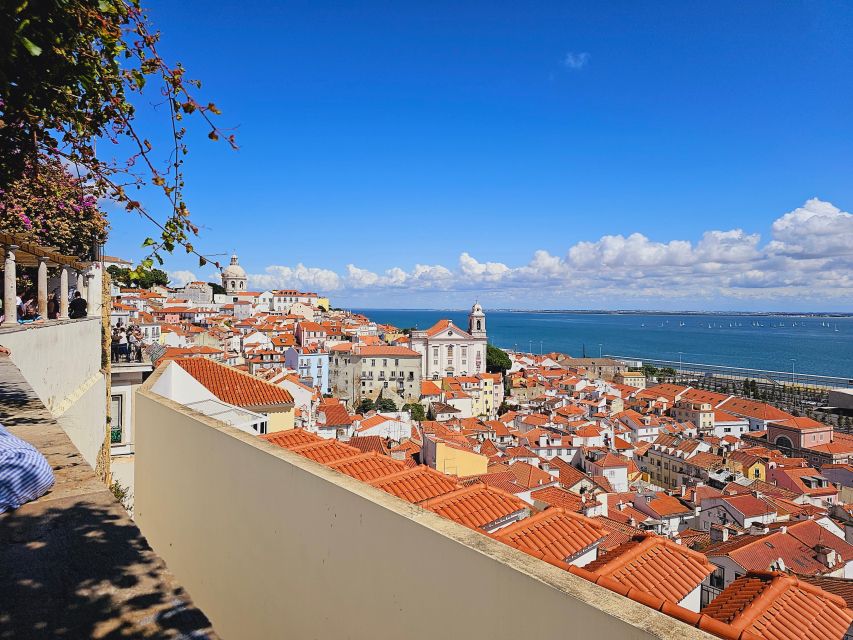 Lisbon: Old Town Tour by Tuktuk Alfama and History. - Itinerary Highlights