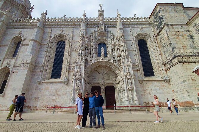 Lisbon Private Deluxe Half Day City Tour - Pickup and Start Time