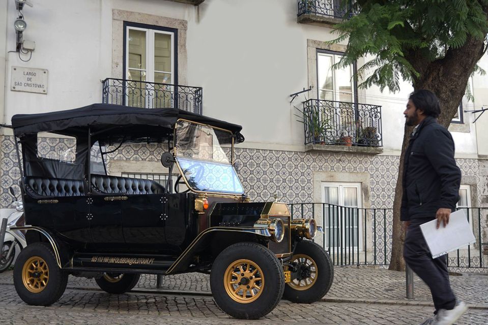 Lisbon: Private Sightseeing Tour in a Vintage Tuk Tuk - Pickup and Drop-off