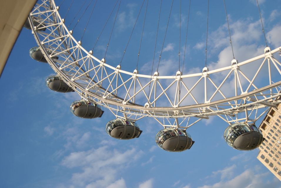 London: Famous Landmarks of the City by Car - Majestic Westminster Palace