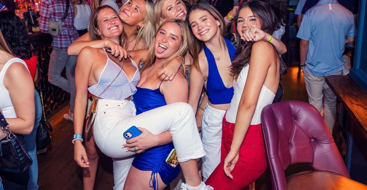 London: Guided Bar & Club Crawl - Free Club Entry and Shots