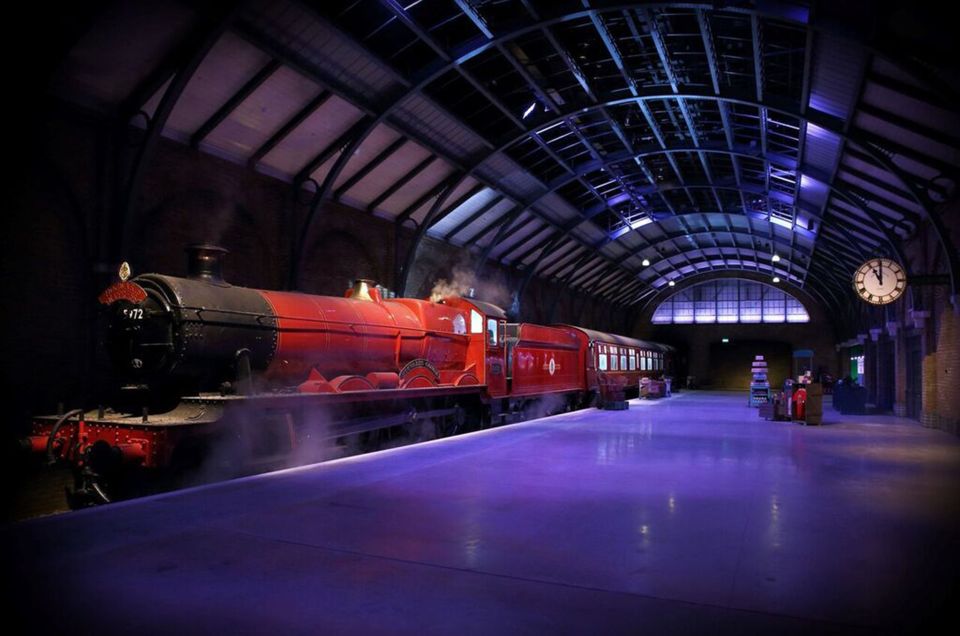 London: Harry Potter Studio Tour and Oxford Day Trip - Visiting College Buildings