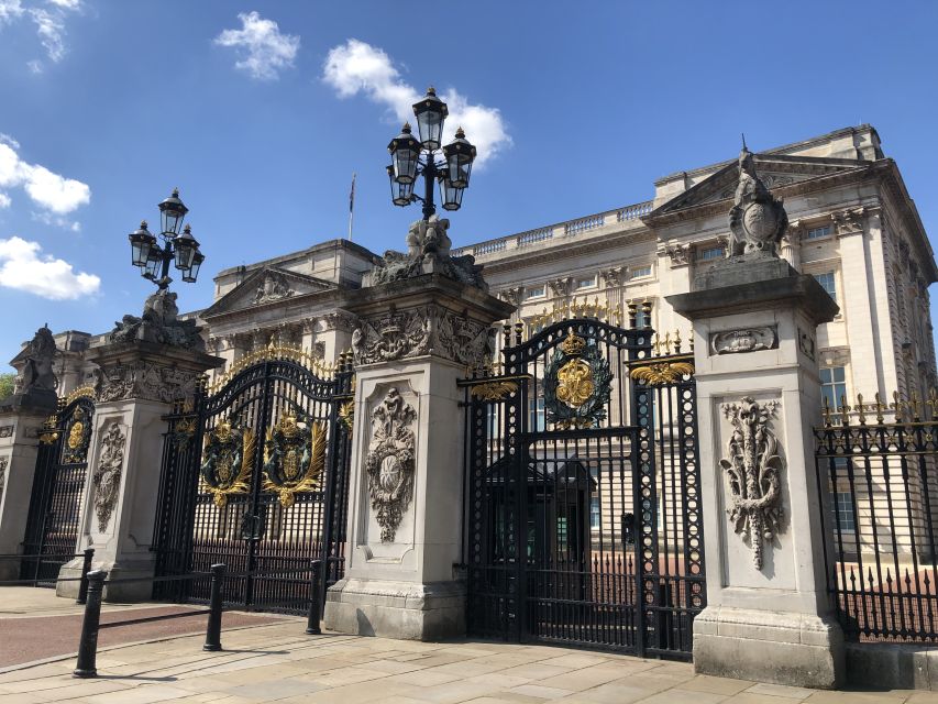 London: Royal Westminster and Buckingham Palace Walking Tour - Iconic Landmarks of Westminster