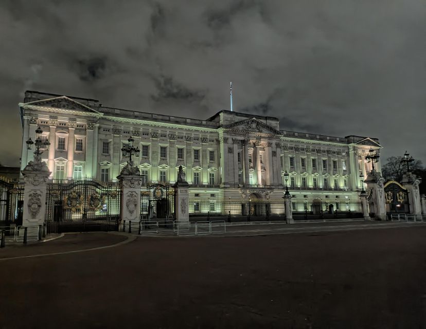 London : Royal Westminster By Night Walking Tour - Itinerary