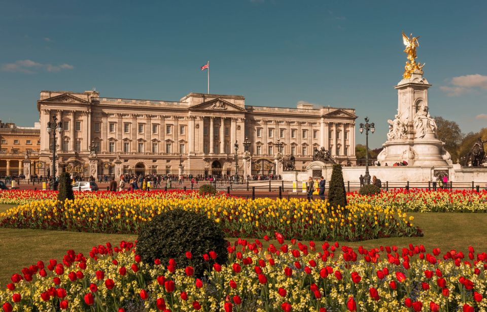 London: Self-Guided Mystery Tour by Buckingham Palace (ENG) - Cost and Booking Details