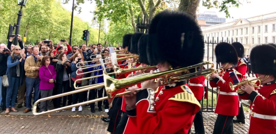 London: Tower and Westminster Tour With River Cruise - Londons Top Attractions