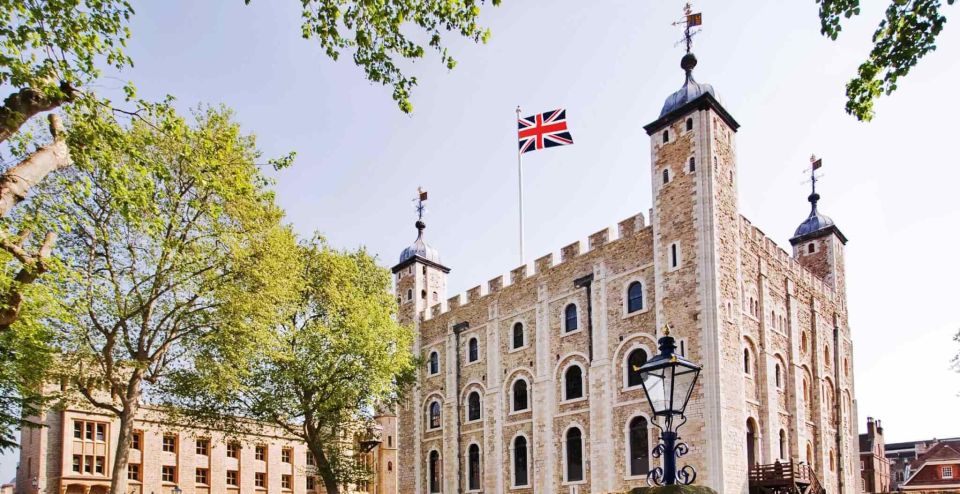 London: Westminster Private Walking Tour & Tower of London - Itinerary