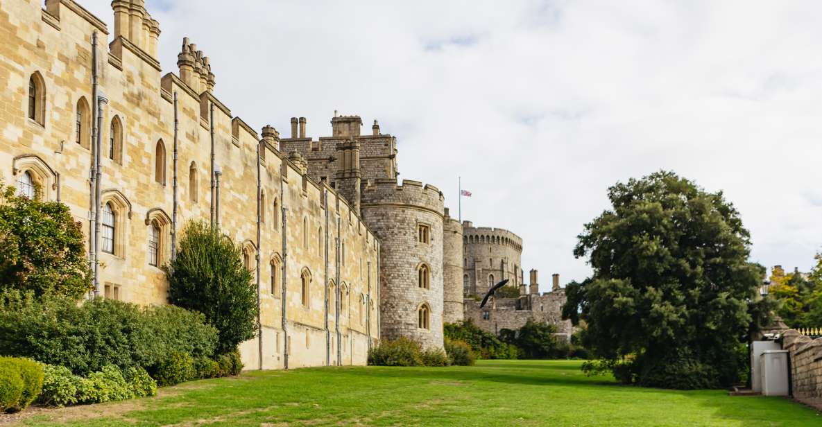 London: Windsor Castle, Stonehenge & Bath Full-Day Tour - Tour Highlights