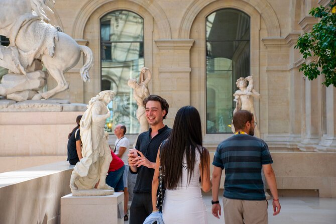 Louvre Museum Private Guided Tour With Hotel-Pickup in Paris - Inclusions and Experience