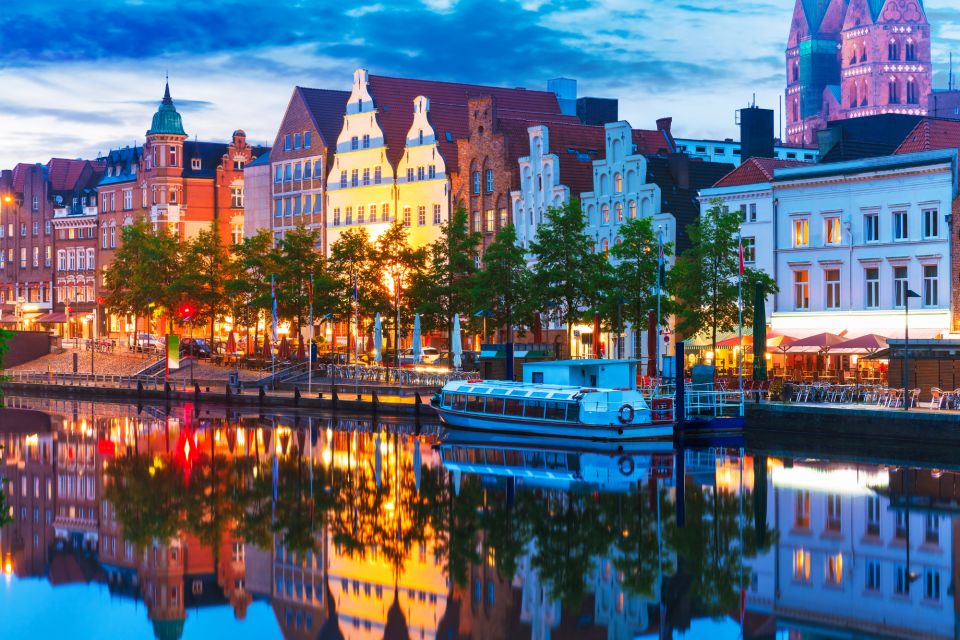 Lübeck: City Exploration Game and Tour - Itinerary Highlights