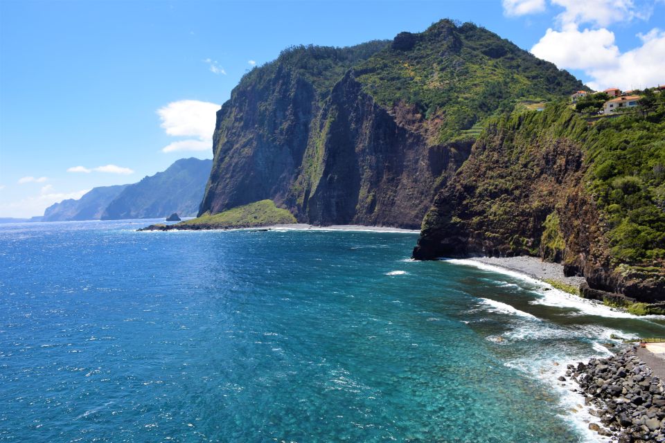 Madeira : Magnificent East Tour - Picturesque Mountain and Coastal Vistas