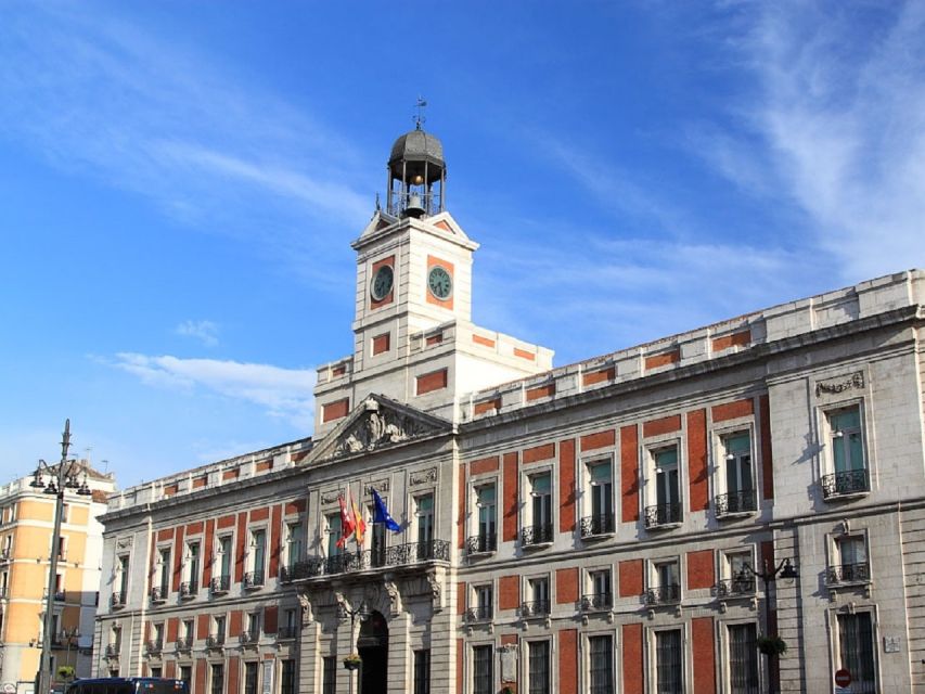 Madrid: 2-Hour City Highlights Guided Walking Tour - Exploring Paseo Del Prado