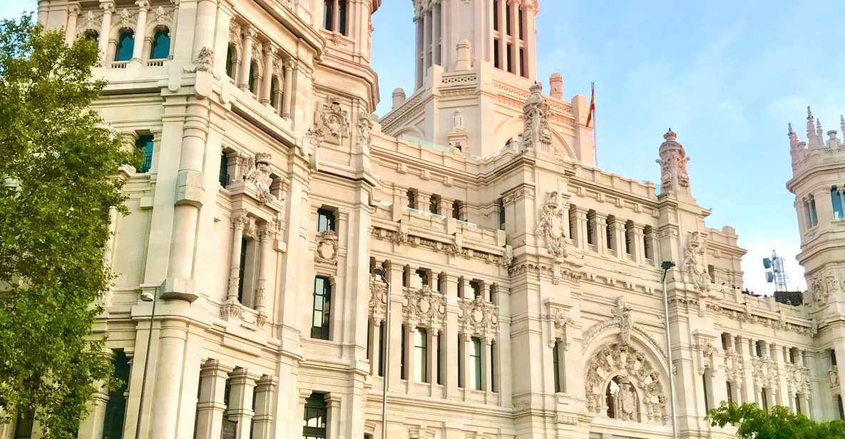 Madrid: Capture the Most Photogenic Spots With a Local - Highlights of the Tour