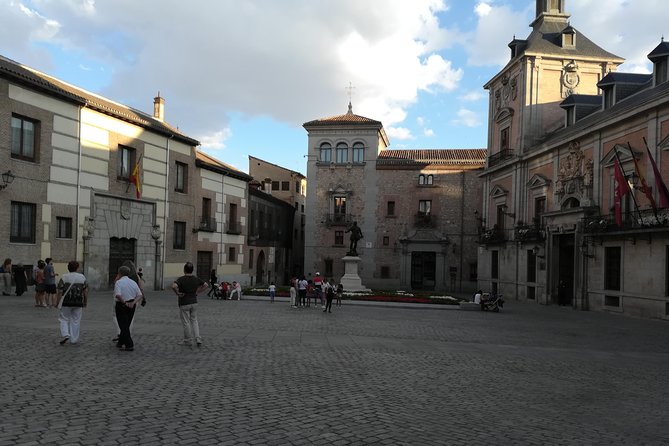 Madrid Old Town Walking Tour With Small Group - Meeting and Pickup