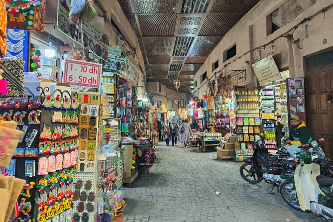 Marrakech Shopping Tour With a Local Guide in the Souks - Meeting and Pickup