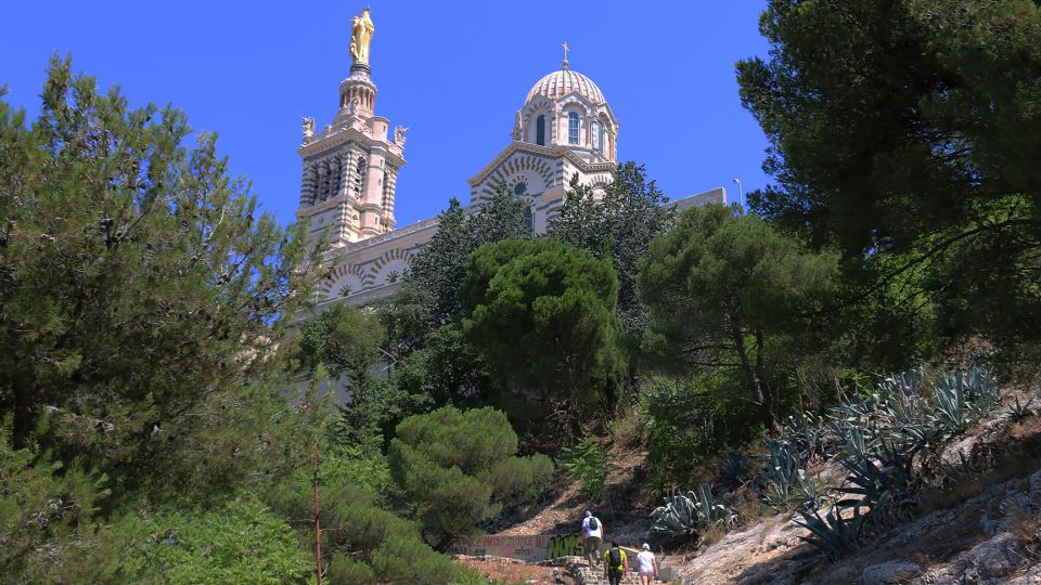 Marseille: Urban Hiking Tour With a Local Guide - Palais Du Pharo and Viewpoints