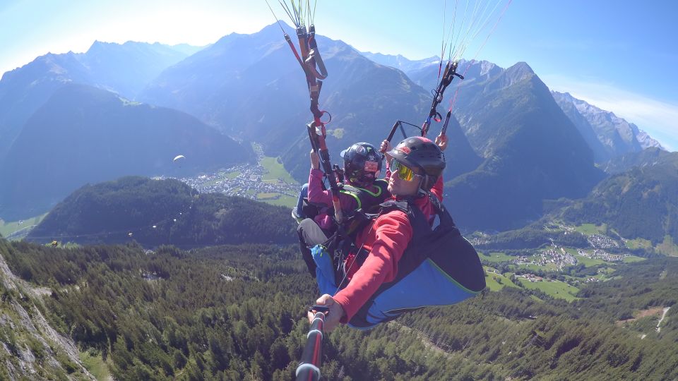 Mayrhofen: High Flight Over the Mountains of Mayrhofen - Pilot Experience