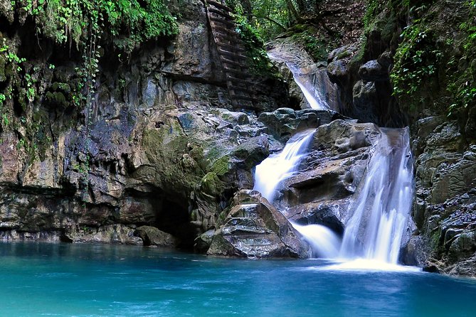 Mega Adrenaline & Splash - Cooling Off in Natural Pools