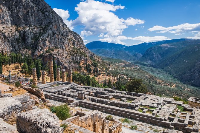 Mercedes Private Full-Day Tour From Athens to Delphi and Arachova - Meeting and Pickup