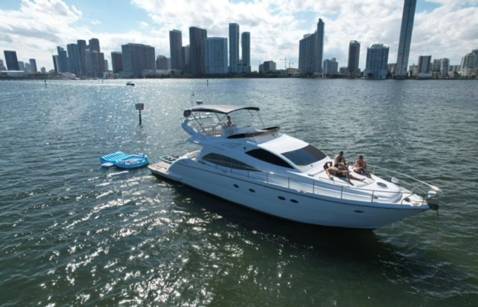 Miami Yacht Rental With Jetski, Paddleboards, Inflatables - Rental Package Details