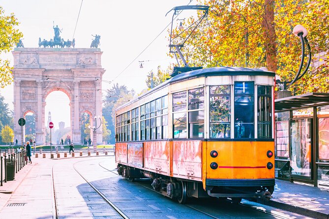 Milan: Small Group Guided Walking Tour - Tour Features