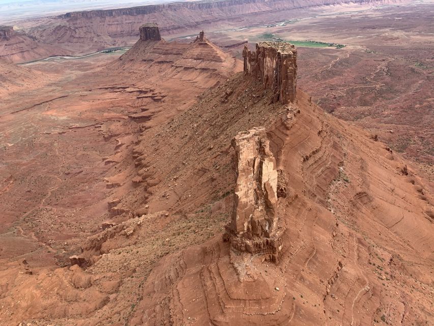 Moab: Island in the Sky of Canyonlands Helicopter Tour - Soaring Above Canyonlands