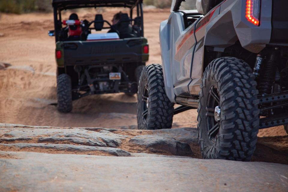 Moab: Self-Driven Guided Sunset UTV Tour to Fins N Things - Scenic Drive to Sand Flats