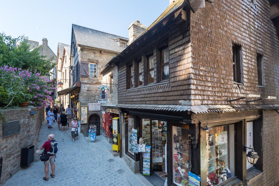 Mont St Michel: Private 12-Hour Round Transfer From Paris - Sense of Trepidation and Unreality