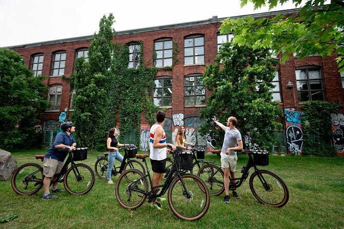 Montreal Hidden Gems BikeTour:Plateau, MileEnd, Jean-Talon Market - Highlight: Jean-Talon Market